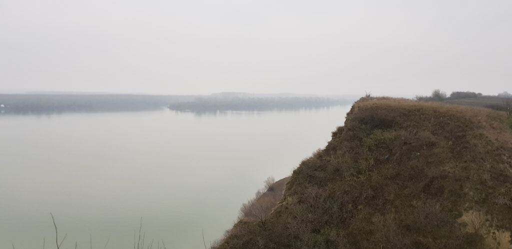 Bank of the Danube / Stari Slankamen